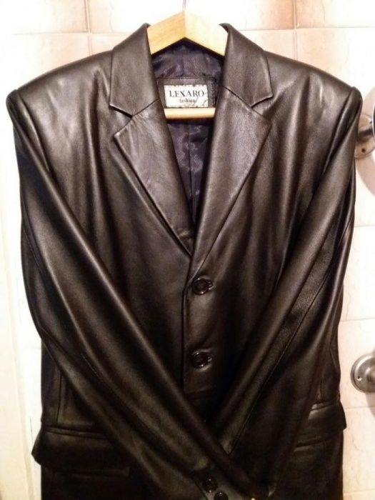 Продам кожанный пиджак. Срочно.