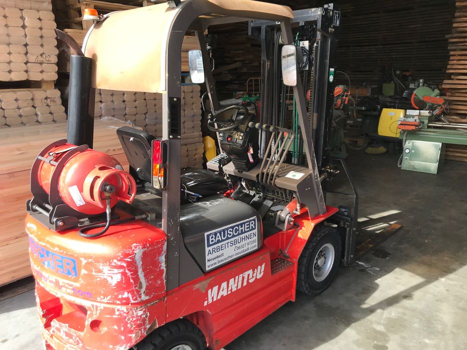 Wózek widłowy manitou