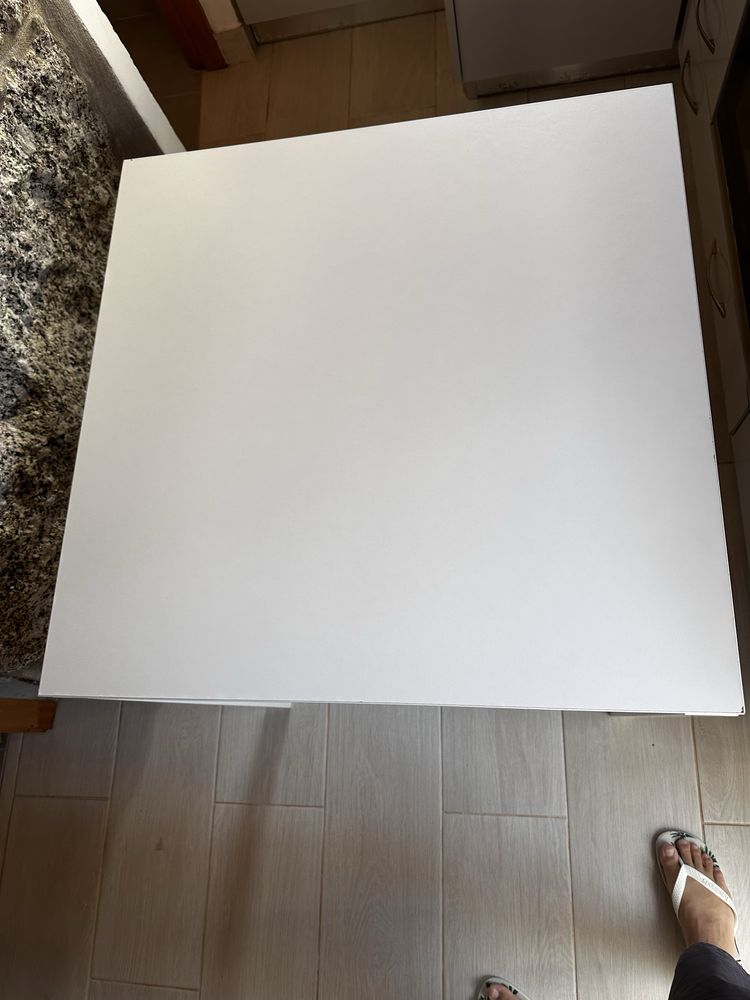 Mesa Meltorp IKEA como nova