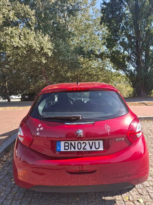 Peugeot 208 1.2 - Excelente Condição