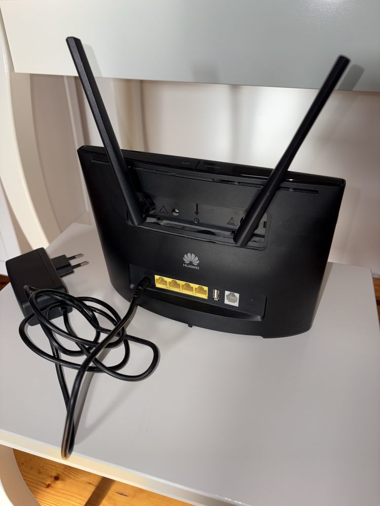 Router B525s- 23a WiFi Huawei