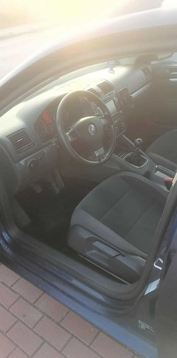 Sprzedam golf 5 kombi 1.9 TDI 105 koni