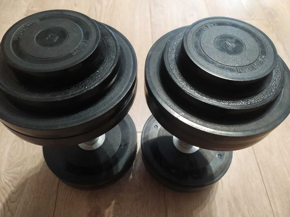 Продам гантелі 2*12 =24кг/ 2*10=20кг Ціна 2750/2700грн