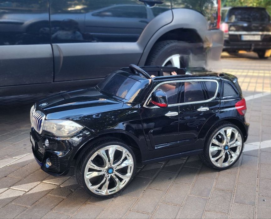 Продам дитячий електромобіль