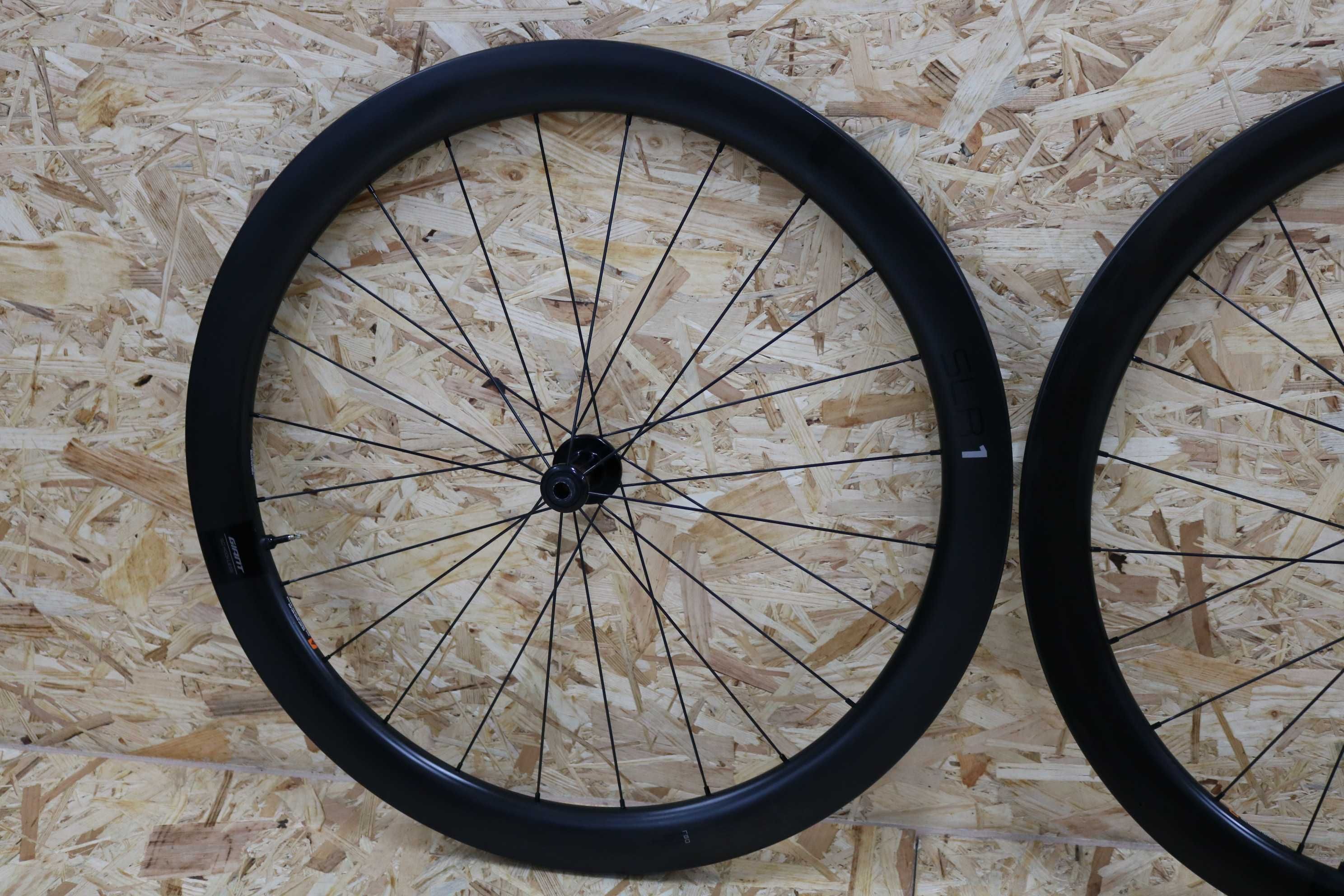 V: Giant SLR 1 50mm - Tubeless ou Câmara de ar