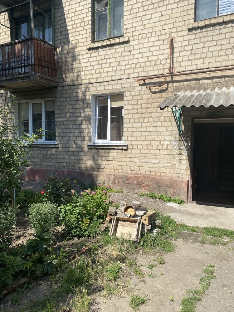 Продається 2-кімнатна квартира