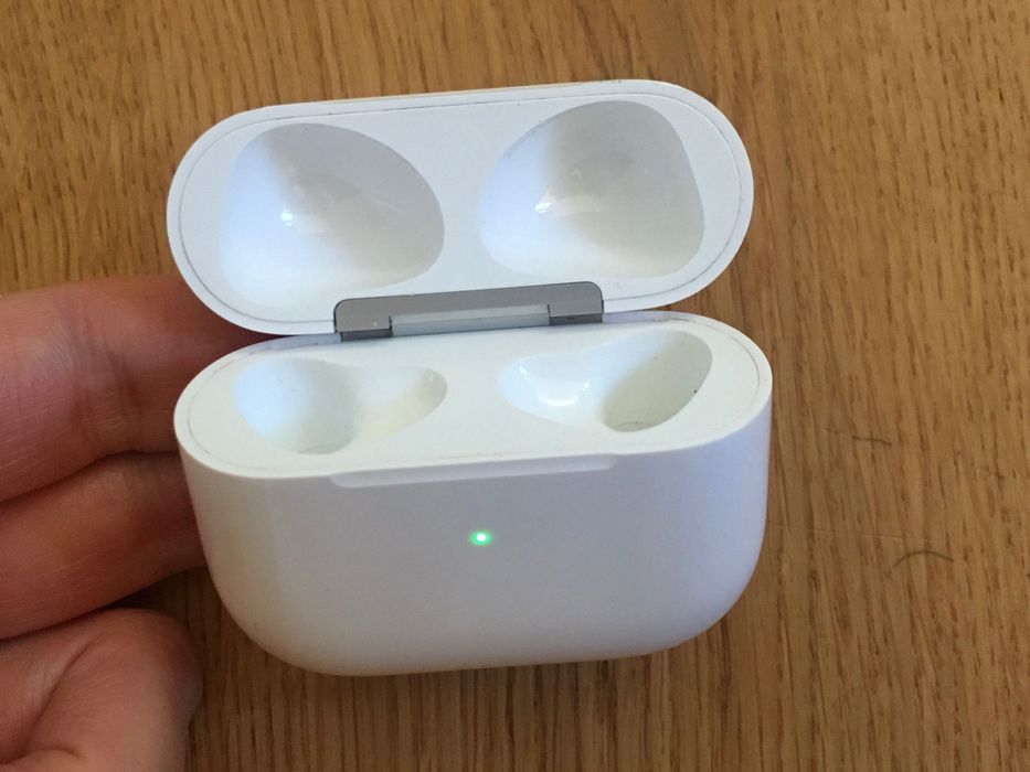 AirPods 3 etui ładujące case stan bdb Apple oryginalne