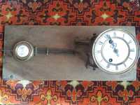 Продам часы антикварные настенные Adler Gong. Требуют ремонта.