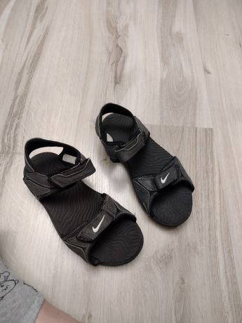 Sandałki Nike 32