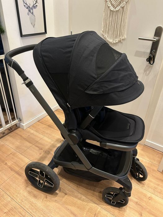 Zestaw wózka dziecięcego 3w1–Maxi Cosi Fame (czarny) wraz z fotelikiem
