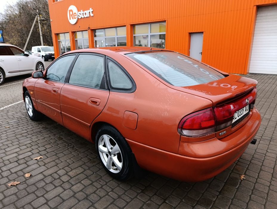 Mazda 626 1,8 бензин