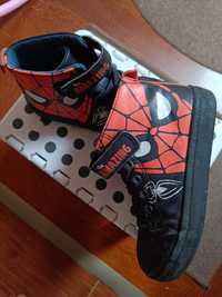 Buty adidasy za kostkę wysokie nieprzemakalne 31 H&m Marvel spiderman