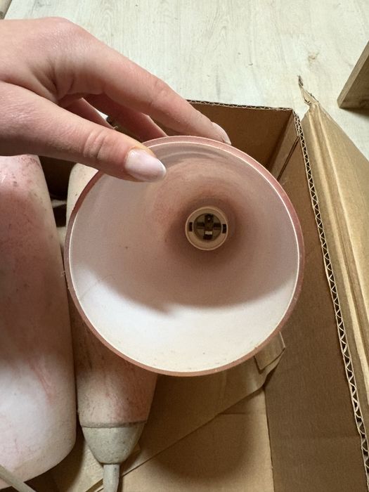 żyrandol  z trzema kloszami