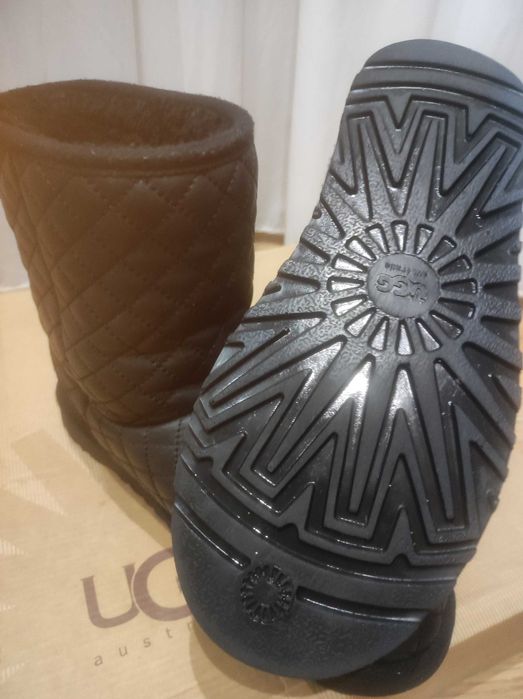 Угги/Ugg australia 39р. siyah deri.