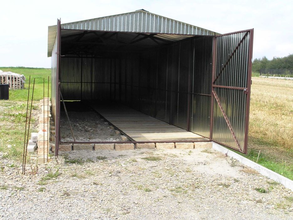 Garaż Blaszak Magazyn Wiata 13,5x3,3 z podwójną podłogą i oświetleniem