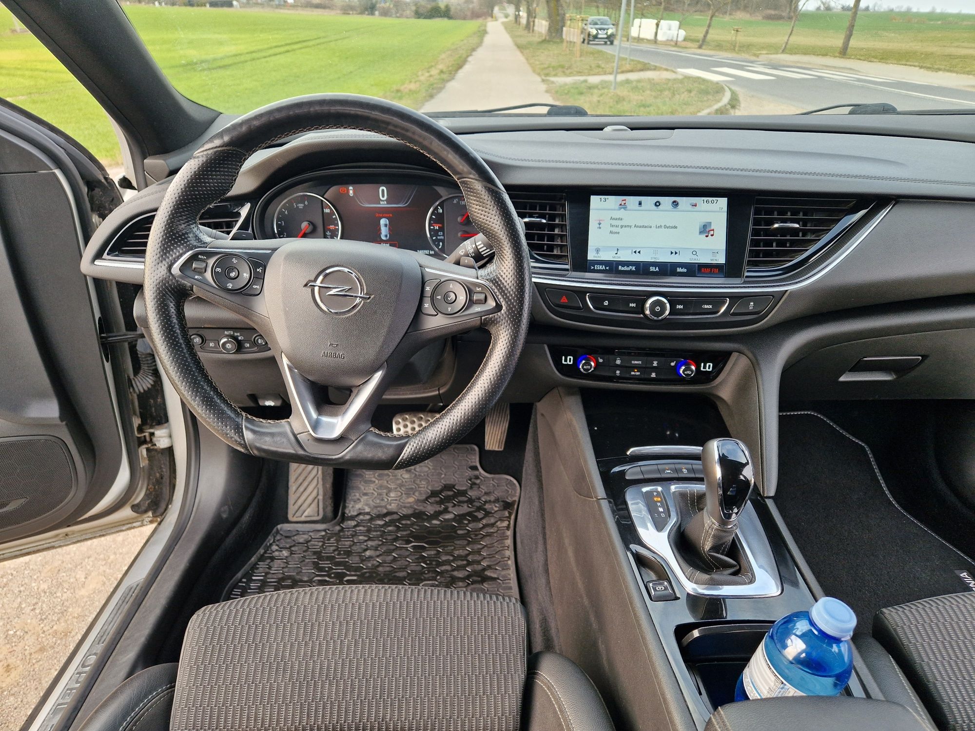 Insignia b 2.0cdti automat