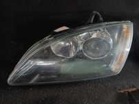 Ford Focus Mk2 Lampa przednia lewa, czarny środek