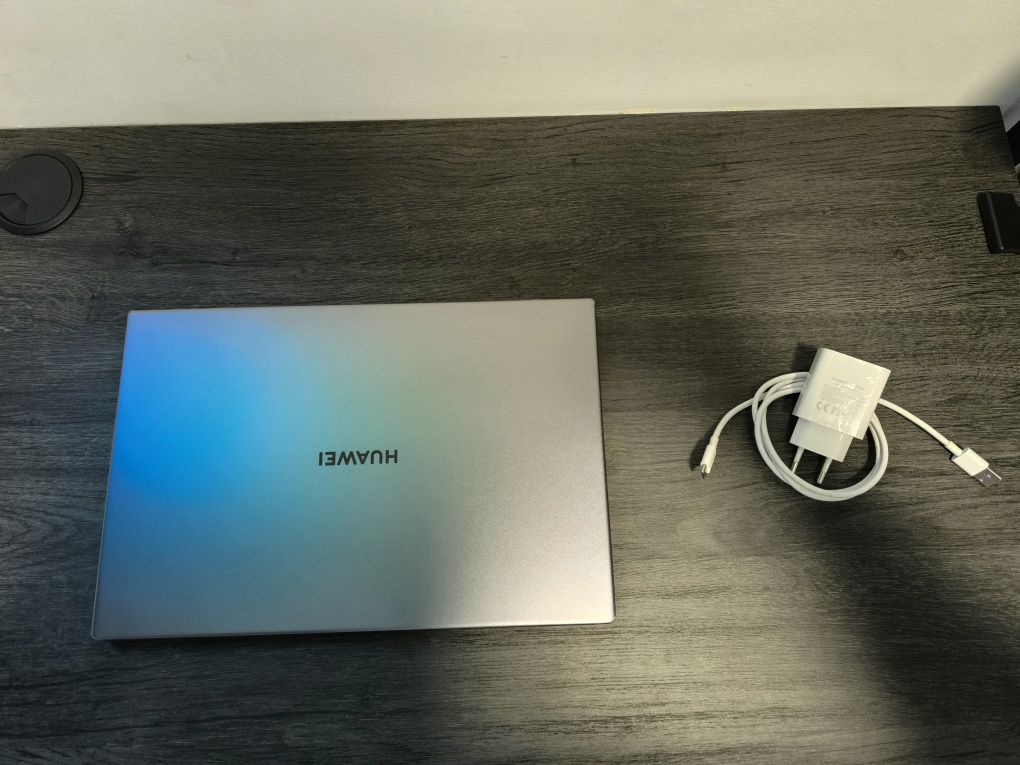 Huawei Matebook i5 16 Ram 512 Gigas 3X S/ Juros