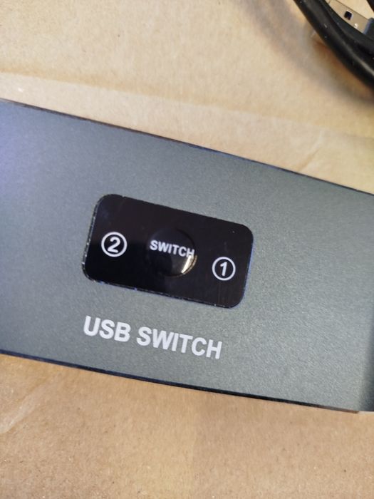 Switch USB 3.0 2 na 4 USB (JJ)