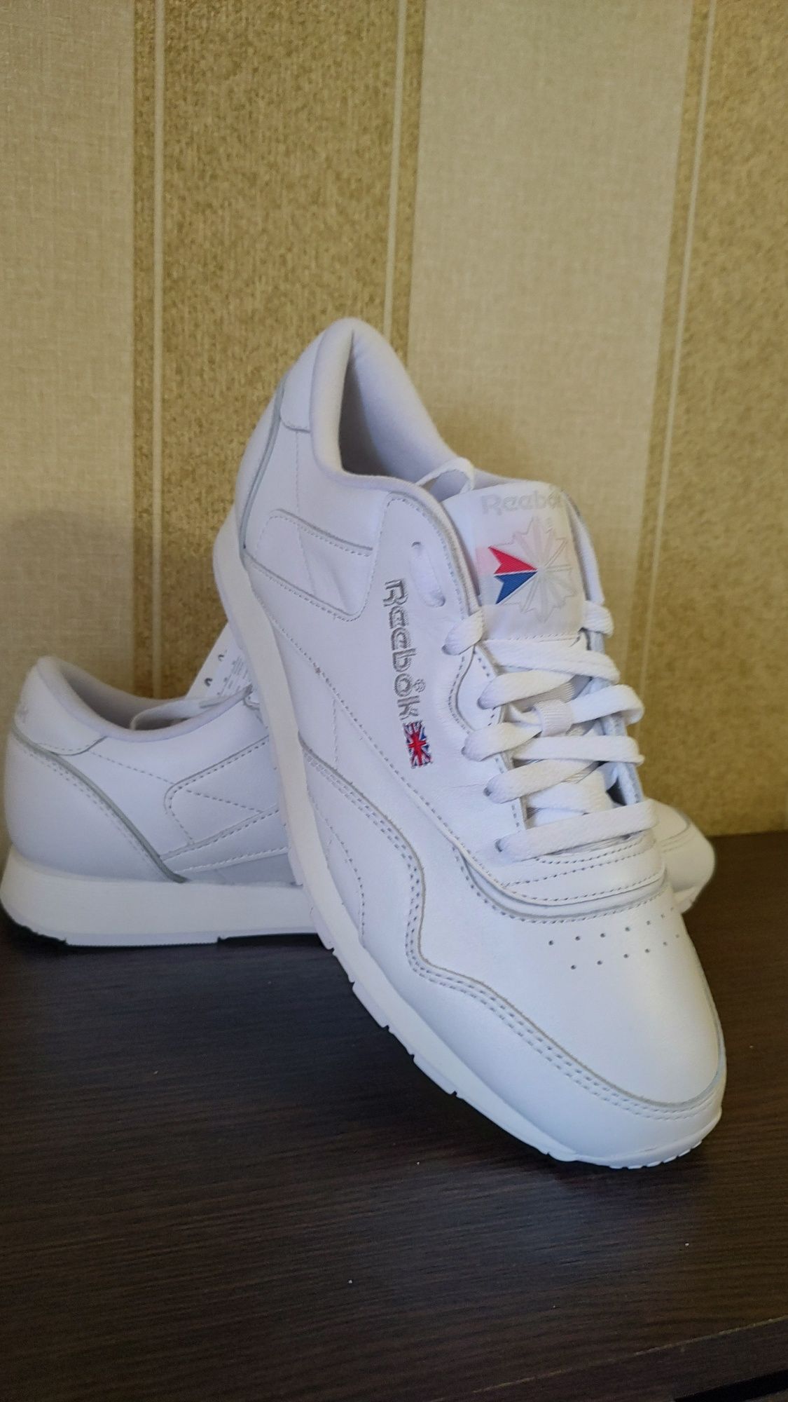 Оригінальні кросівки Reebok Classic Leather Plus GV8540