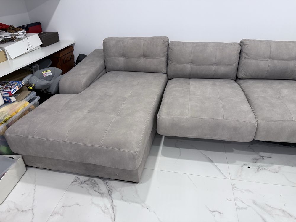 Incrivel sofá de canto com chaiselong e 2 acentos extra extenciveis