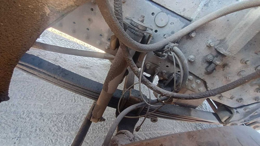 Самоскид MAN 35.364 з місцем за кабіною під грейфер кран маніпулятор