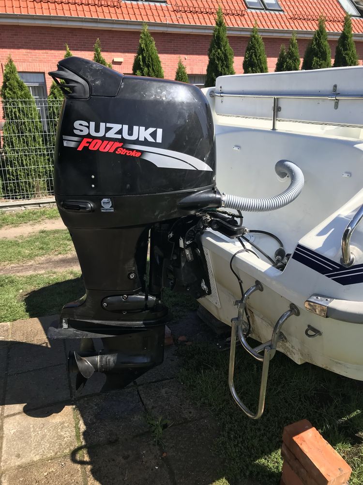 Łódż kabinowa Galia Galeon 660