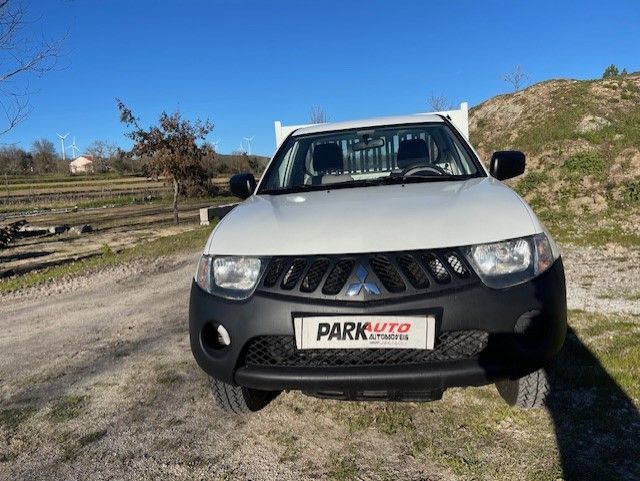 Mitsubishi L200 2.5 Did 4x4 2 Lugares