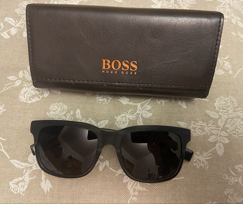 Солнцезащитные очки HUGO BOSSS оригинал