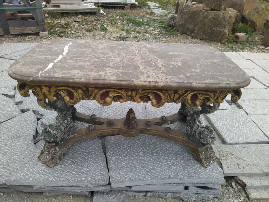 Mesa apoio antiga