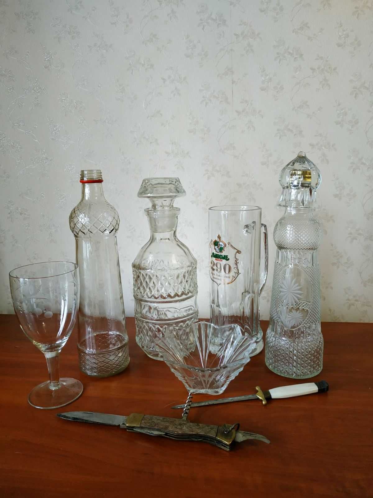 бокали,  цукерниця 1987 рік , чайник,