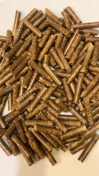 Pelet dębowo-sosnowy