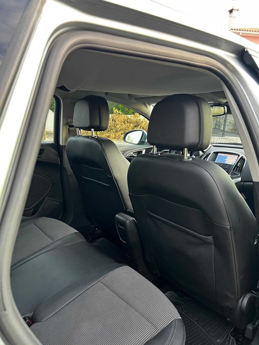 Opel Astra J - 1.7 CDTI . 125CV