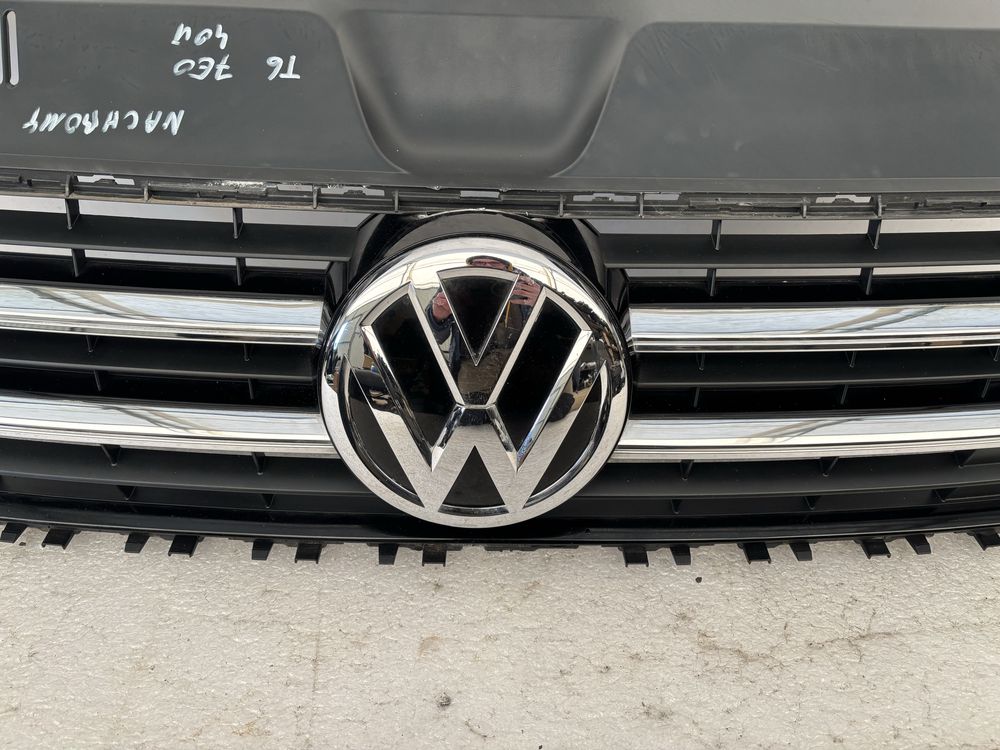 VW T6 7E 7E0 multivan 15- grill atrapa chrom listwa listewka grilla