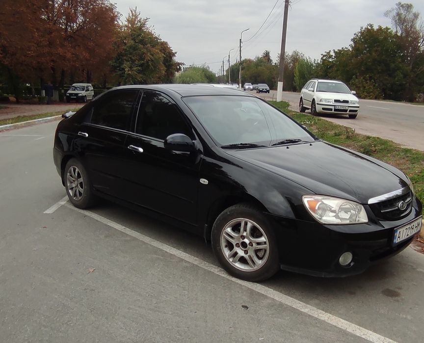 Продам своє авто KIA cerato