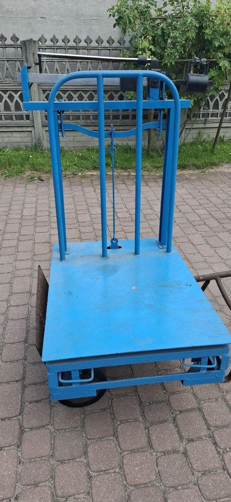 Waga suwakowa. Stan bardzo dobry.