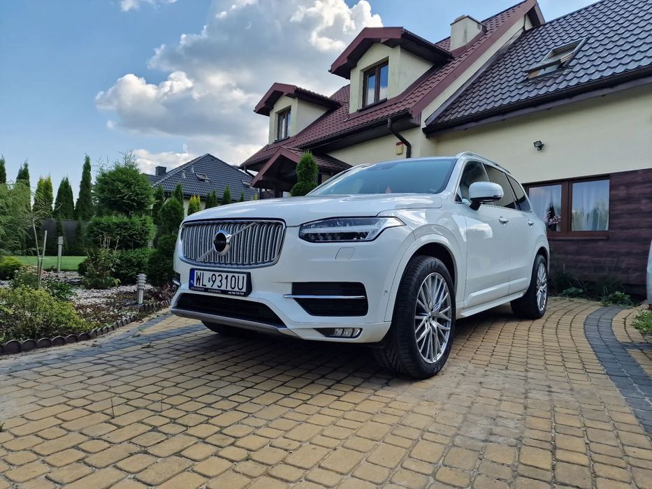 Volvo XC 90 Volvo XC90 FULL LED 7os. El. Hak Skóra 2kpl kół 20"