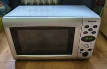 Kuchenka mikrofalowa Panasonic NN-J125MB.