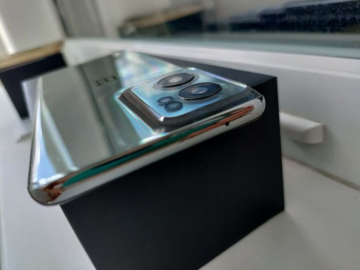 Смартфон OnePlus Nord CE 2 5G 8/128 Гб + чехол, стекло
