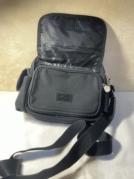 2  барсетки -сумки в комплекте больше и меньше