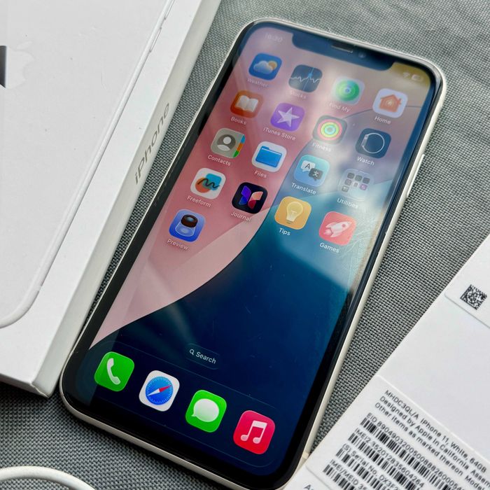iPhone 11 (bataria 100%, nova)