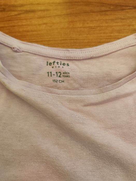 T-shirt lilás de menina da Lefties