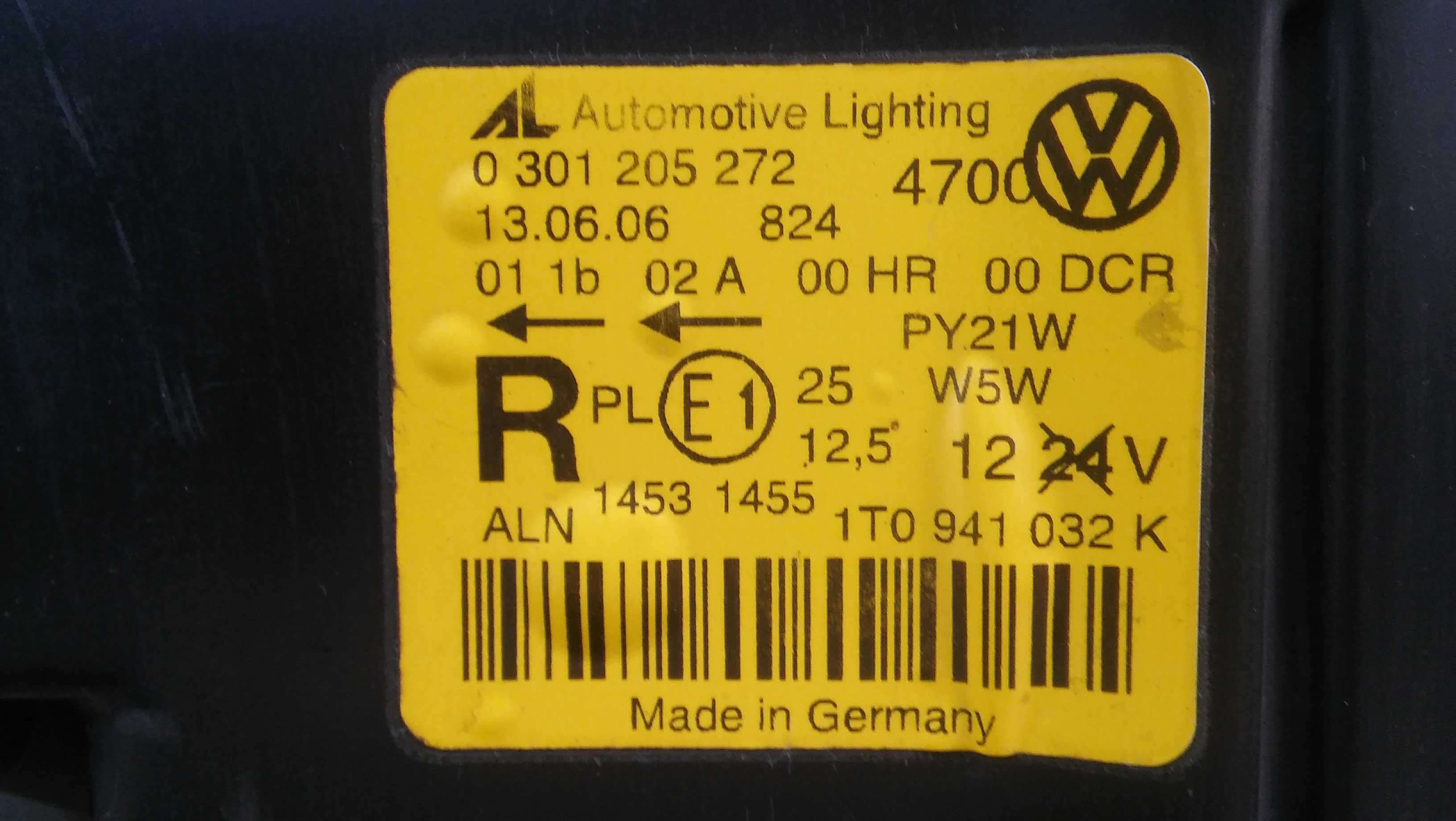 VW Touran,1T0,od 03r,lampa przód,BI XENON,Lewa+Prawa,oryginał,LUX