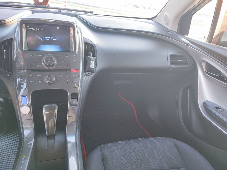 Chevrolet Volt • 2013 • Plug-in Hybrid 1.4 AT