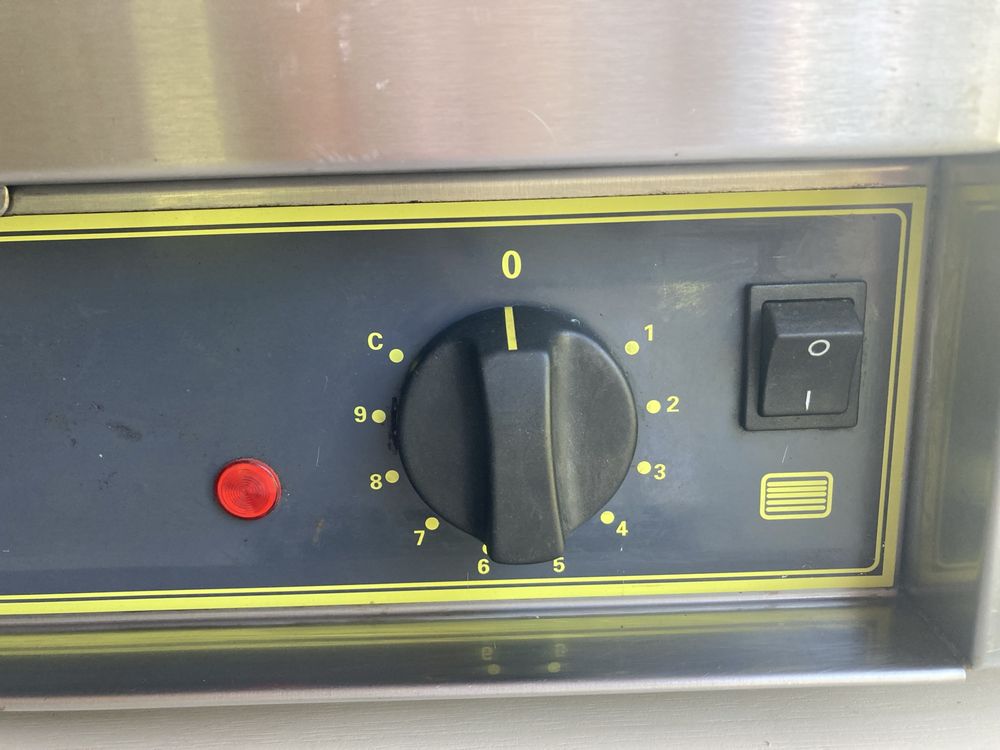 ROLLER GRILL nr. kat. 777301 podgrzewacz do parówek, kiełbasek