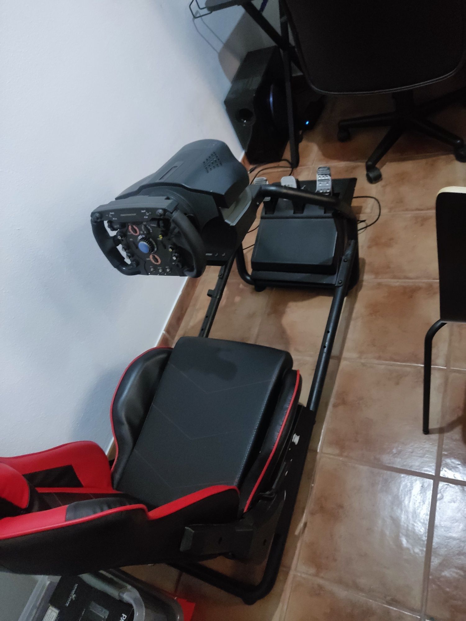 Thrustmaster T500 + F1 wheel addon + pedais T3PA + backet Lovit