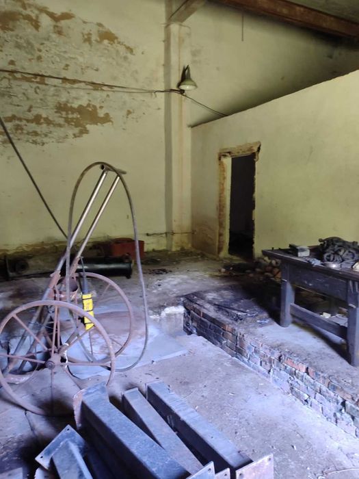 (3) Продам приміщення с.Вендичани Могилів-Подільський р-н 0925