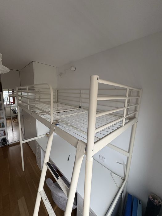 Łòżko antresola SVARTA IKEA z materacem