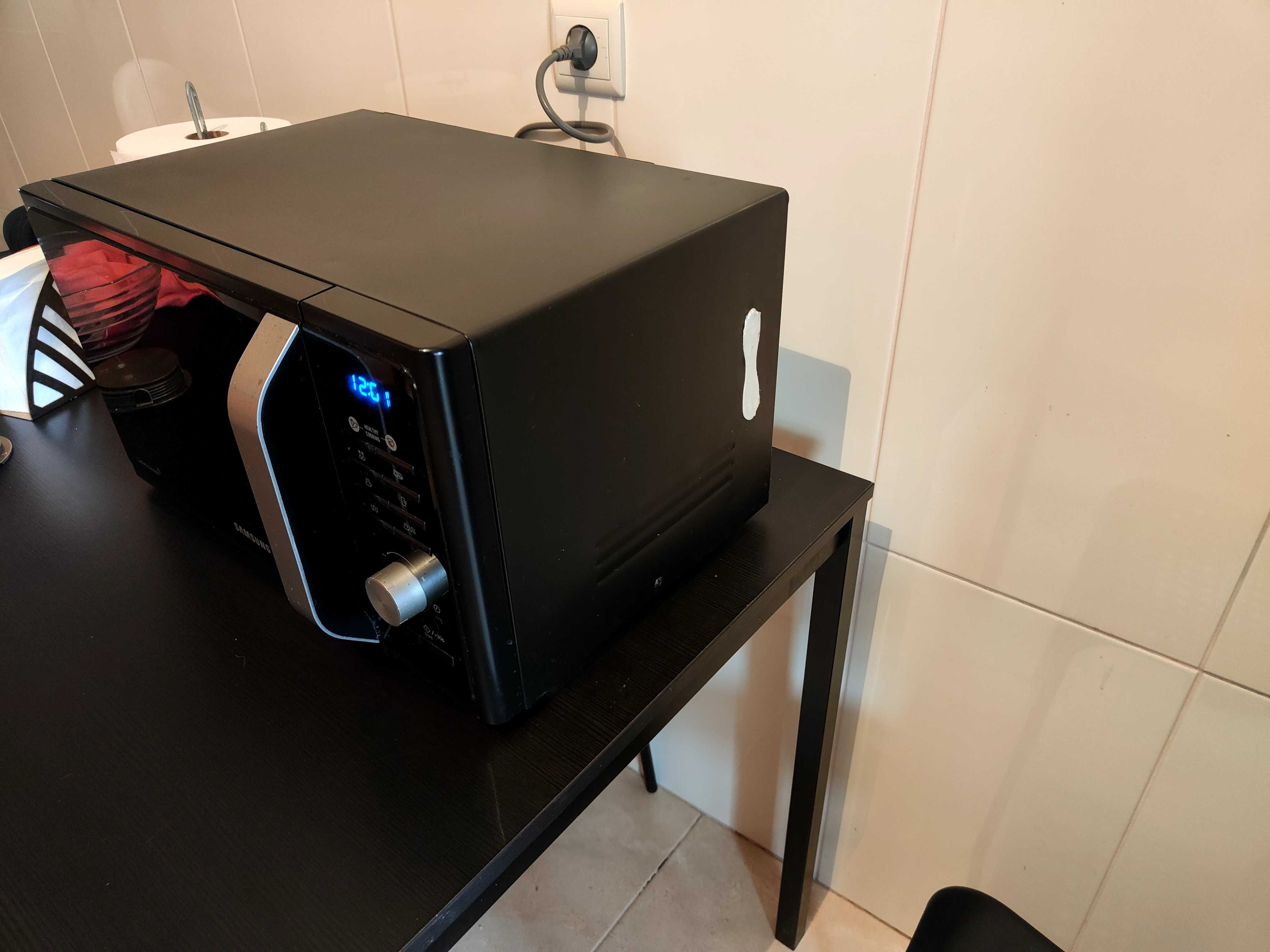 Micro-ondas Samsung com Grill