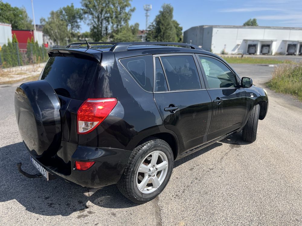 Toyota rav-4 czarna ladna pewna  Bezwypadek